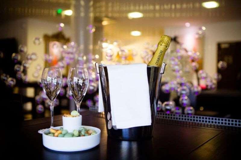 Le Pier Toulouse Hotel - Ortus Restoran gambar